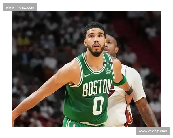 NBA赛季深度解析:球星表现与球队战术趋势全景剖析